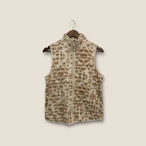 Cuddl Duds Fleece with Stretch Zippered Vest in Beige